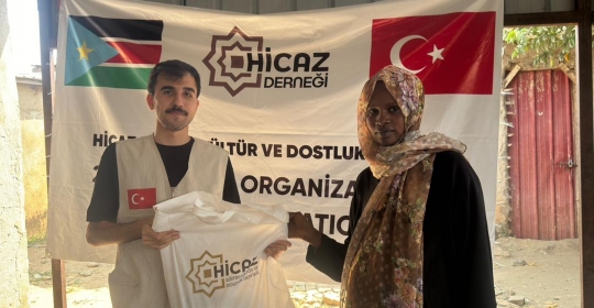Afrika Güney Sudan’da 100 Adet Kurban Kesip 150 Haneye Ulaştırdık