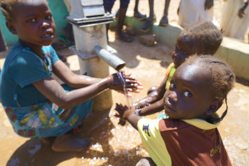 Afrika Sudan'da 10 Su Kuyusu Açtık