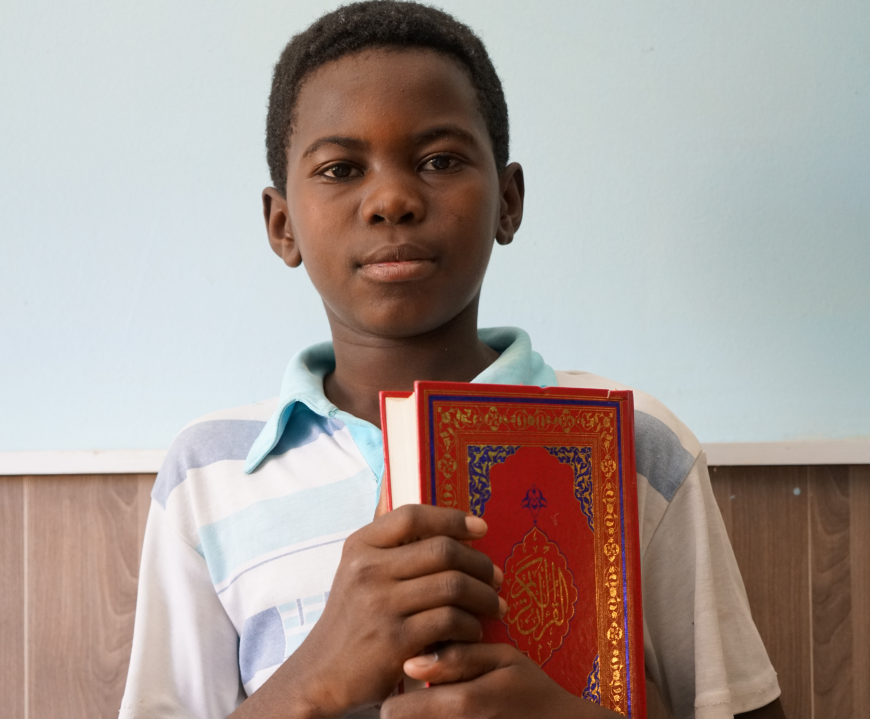 Afrika Sudan'da 200 Adet Kuran-ı Kerimi Talebelere Dağıttık